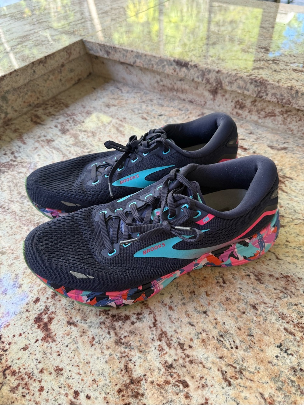 Brooks Ghost 15 - Dicks sporting goods Empower her women’s size 9.5 - Picture 2 of 10